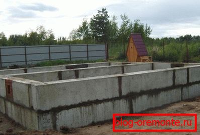 Bloková konštrukcia Bloková konštrukcia