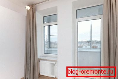 Dvere do lodžie s hluchým oblúkom Dvere do lodžie s hluchým oblúkom