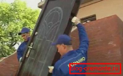 Tieto dvere samotné sa neinštalujú položte predné dvere