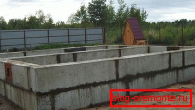 Изготовления основания из блоков FSB