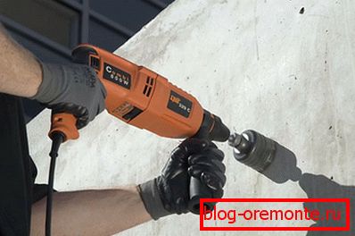Korunka na vŕtanie otvorov pre komunikáciu Korunka na vŕtanie otvorov pre komunikáciu