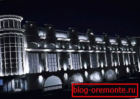 Miestne osvetlenie budovy