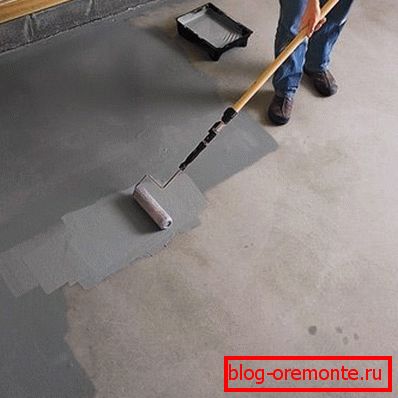 Odprašovanie betónu penetračným základným a penovým valčekom Odprašovanie betónu penetračným základným a penovým valčekom
