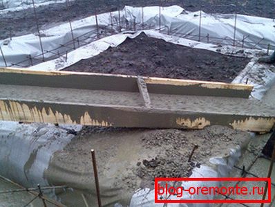 debnenie выстлана полиэтиленом. debnenie выстлана полиэтиленом.