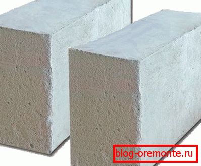 Bloky peny rôznych veľkostí (najmä ľahké) Bloky peny rôznych veľkostí (najmä ľahké)