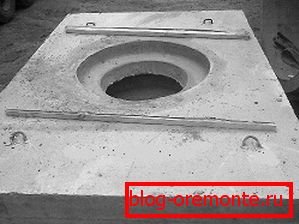 Doska PD s otvorom pod poklopom. Doska PD s otvorom pod poklopom.