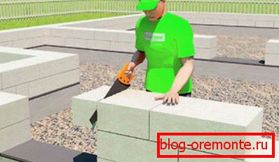 Montáž pórobetónových blokov