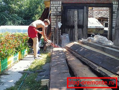 Príprava na opravu strechy