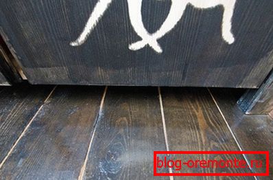 Ako maľovať drevenú podlahu