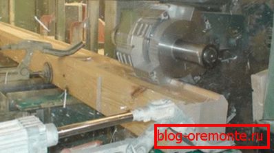 Proces tvorby profilov. Moderné automatizované linky vykonávajú väčšinu práce bez zásahu človeka.