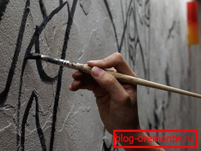 Proces maľovania dizajnových fragmentov Proces maľovania dizajnových fragmentov