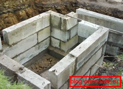Výstavba pivnice zo železobetónových blokov Výstavba pivnice zo železobetónových blokov
