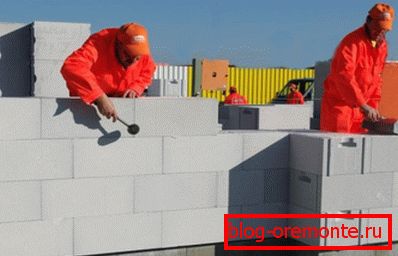Ukladanie pórobetónu Ukladanie pórobetónu