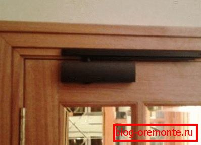 Horný uzáver s posuvným tyčom