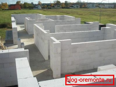 Zdierovanie pórobetónu. Zdierovanie pórobetónu.