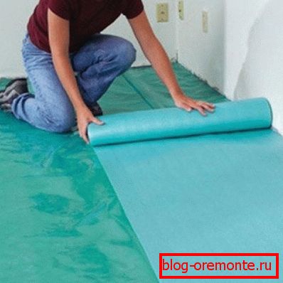 Podklad zvukovej izolácie na betónovej podlahe pod laminátom Podklad zvukovej izolácie na betónovej podlahe pod laminátom